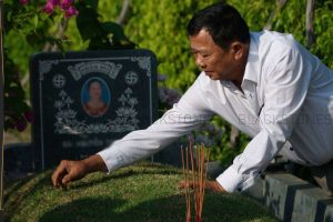 Tảo mộ là một tập tục truyền thống vào dịp Tết Thanh Minh