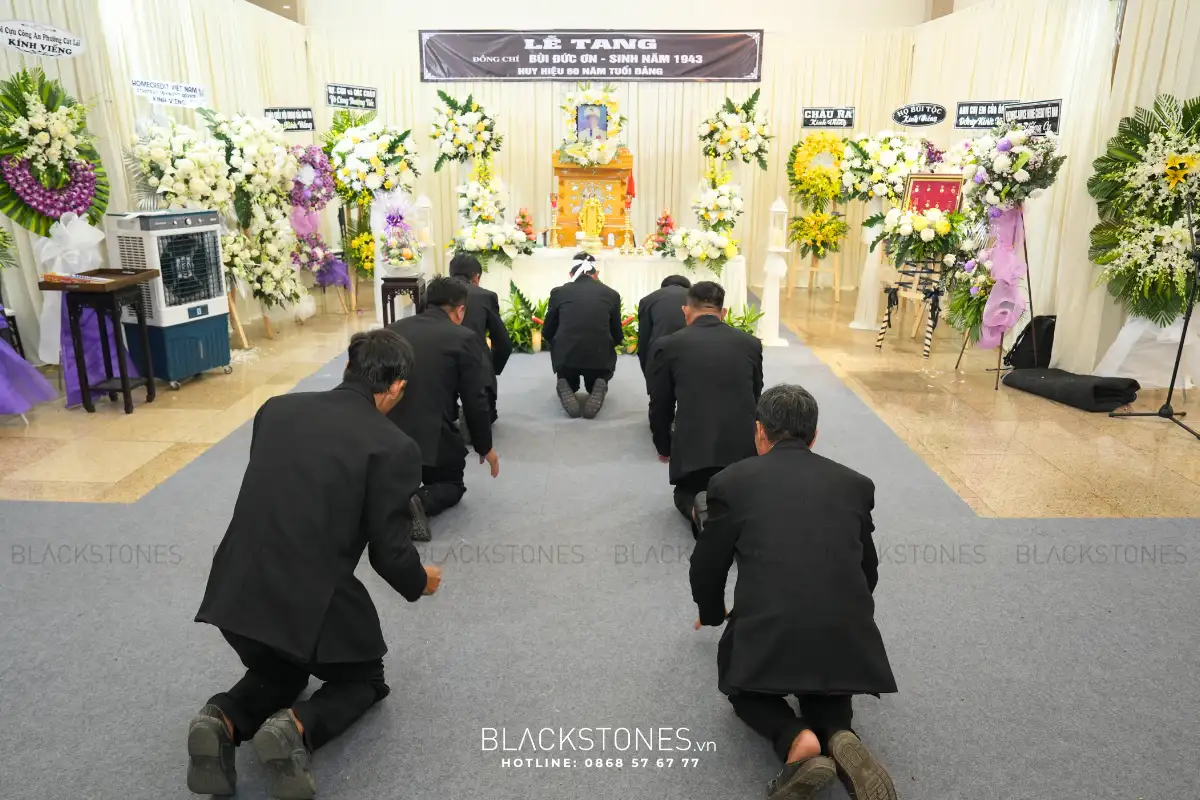 bái quan Tang lễ Cao cấp Vĩnh Lạc Phật giáo - Nhà tang lễ Pháp Viện Minh Đăng Quang